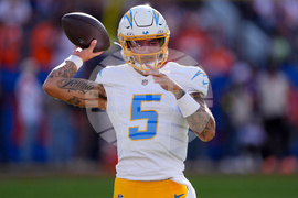 Chargers Broncos Football