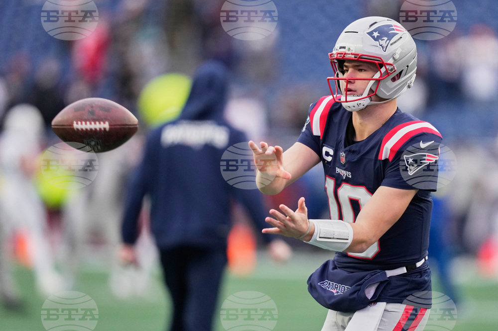 Dolphins Patriots Football