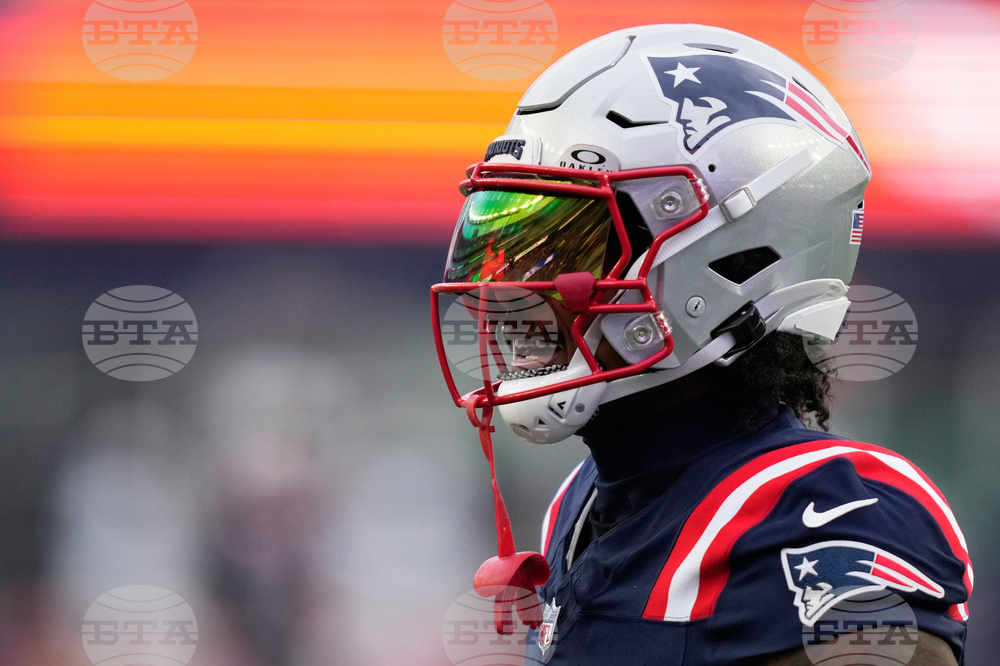 Dolphins Patriots Football