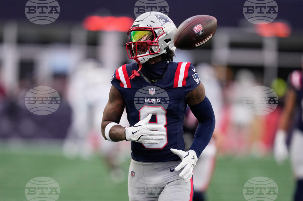 Dolphins Patriots Football