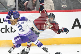 PWHL Frost Victoire Hockey