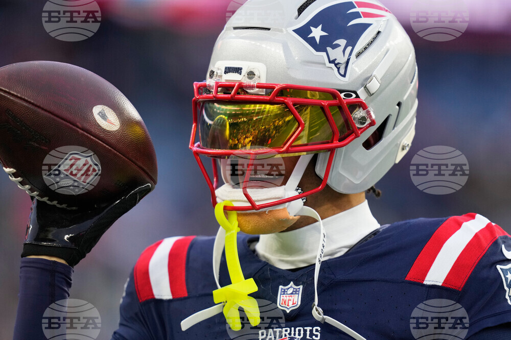 Dolphins Patriots Football