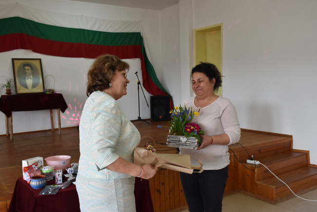 Община Ловеч: Осмомартенски празници на пенсионерския клуб „Вароша“ в Ловеч и в село Умаревци