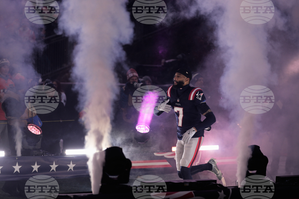 Dolphins Patriots Football