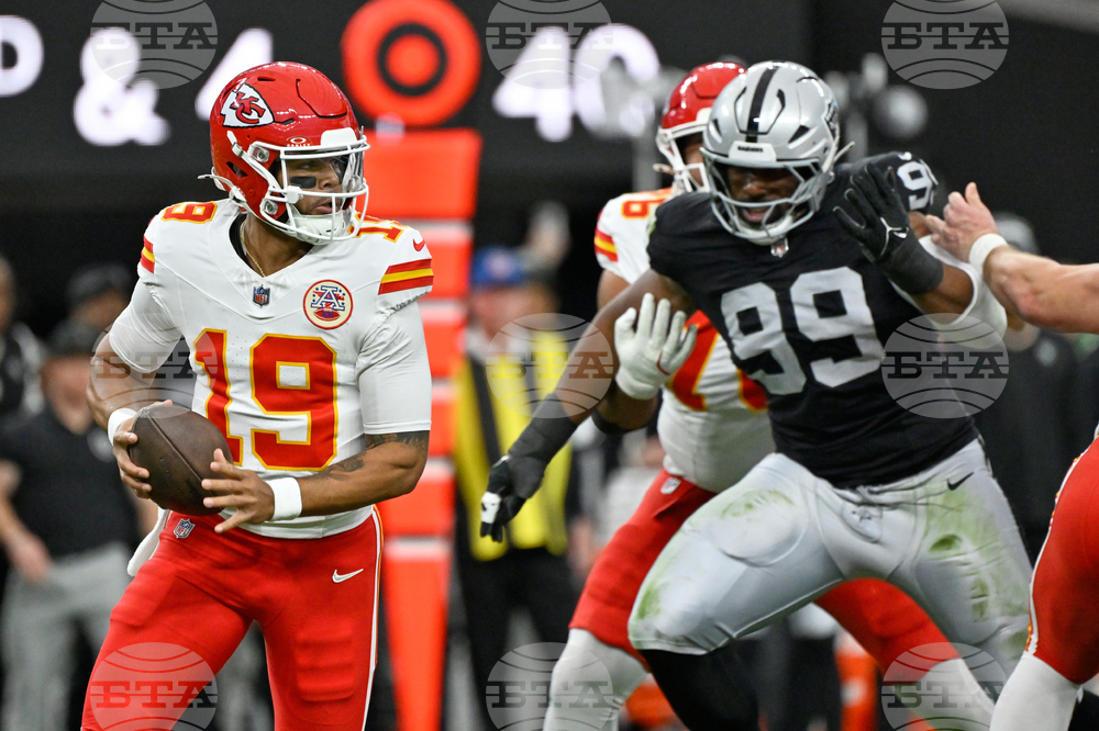 Chiefs Raiders Football