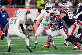 Dolphins Patriots Football