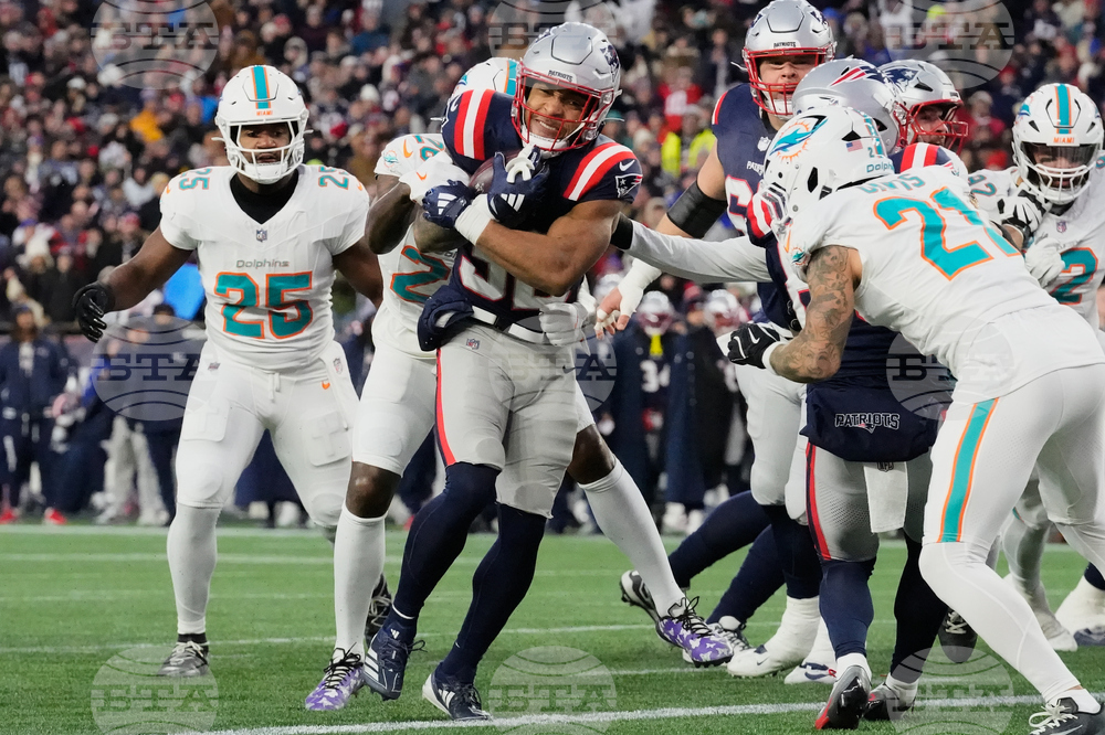 Dolphins Patriots Football