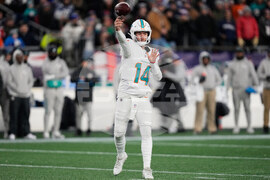 Dolphins Patriots Football