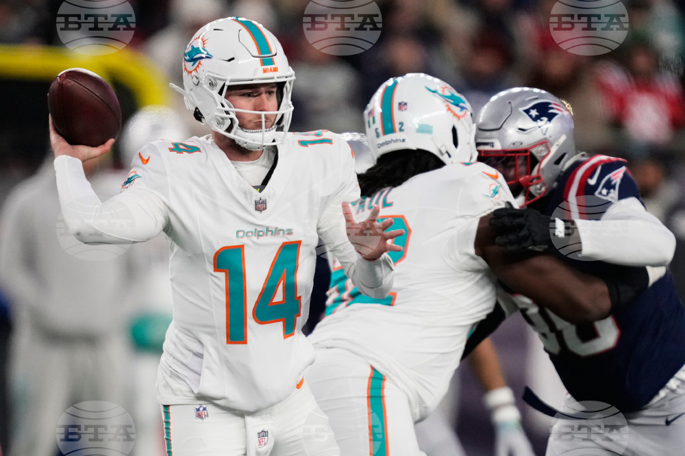 Dolphins Patriots Football