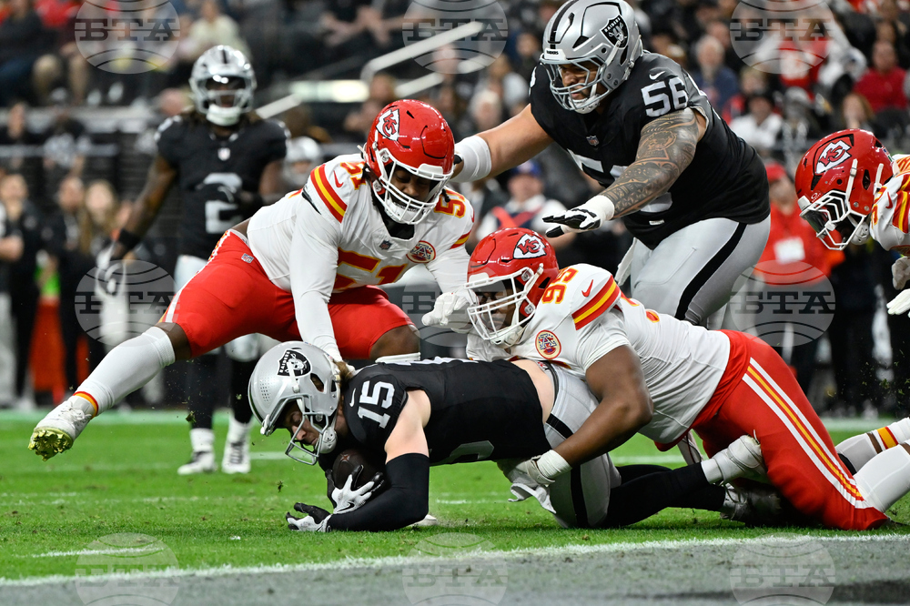 Chiefs Raiders Football