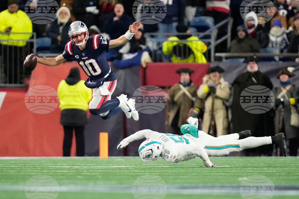 APTOPIX Dolphins Patriots Football