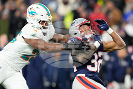 Dolphins Patriots Football