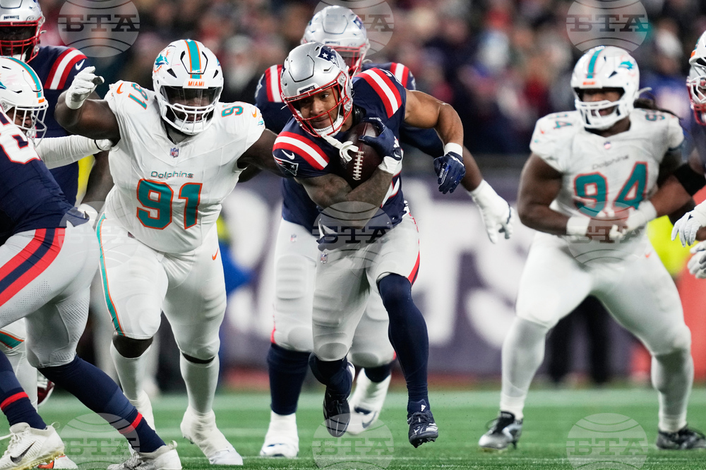 Dolphins Patriots Football