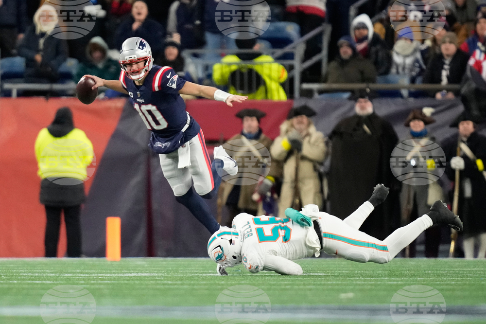 Dolphins Patriots Football