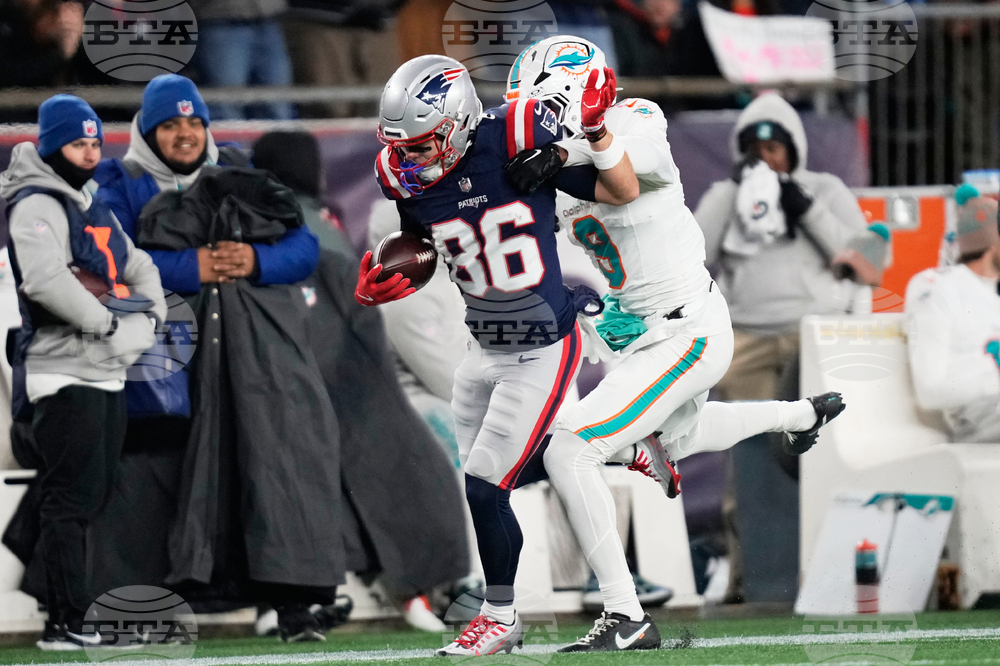 Dolphins Patriots Football