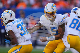 Chargers Broncos Football
