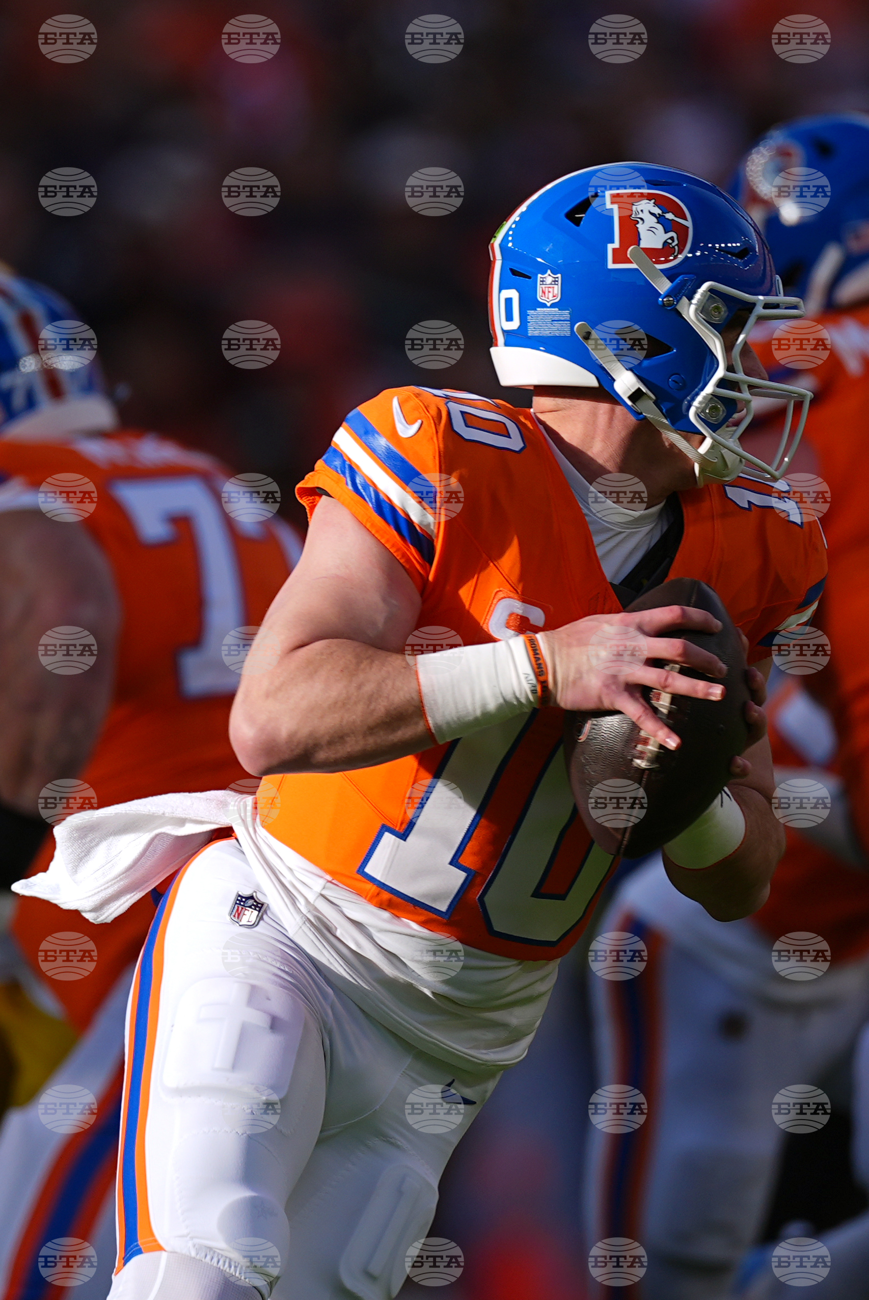 Chargers Broncos Football