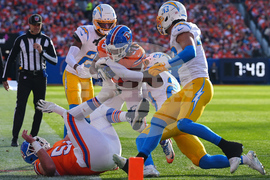 Chargers Broncos Football