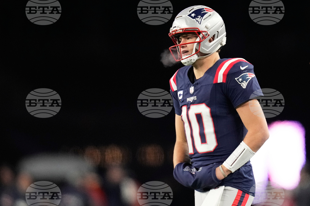 Dolphins Patriots Football