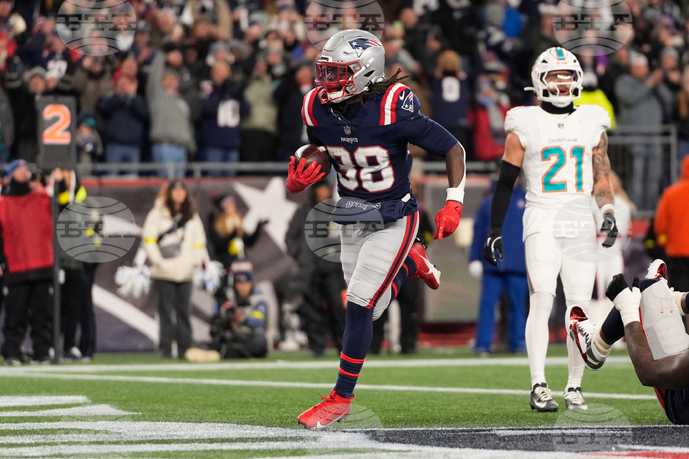 Dolphins Patriots Football