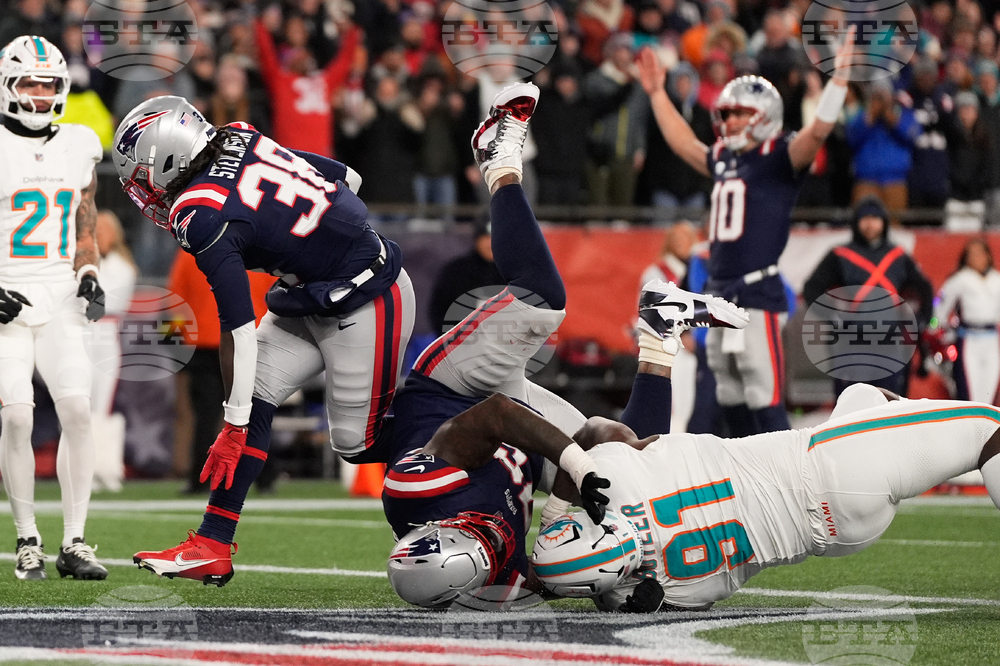 Dolphins Patriots Football