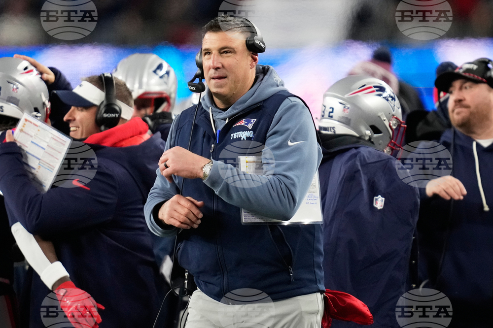 Dolphins Patriots Football