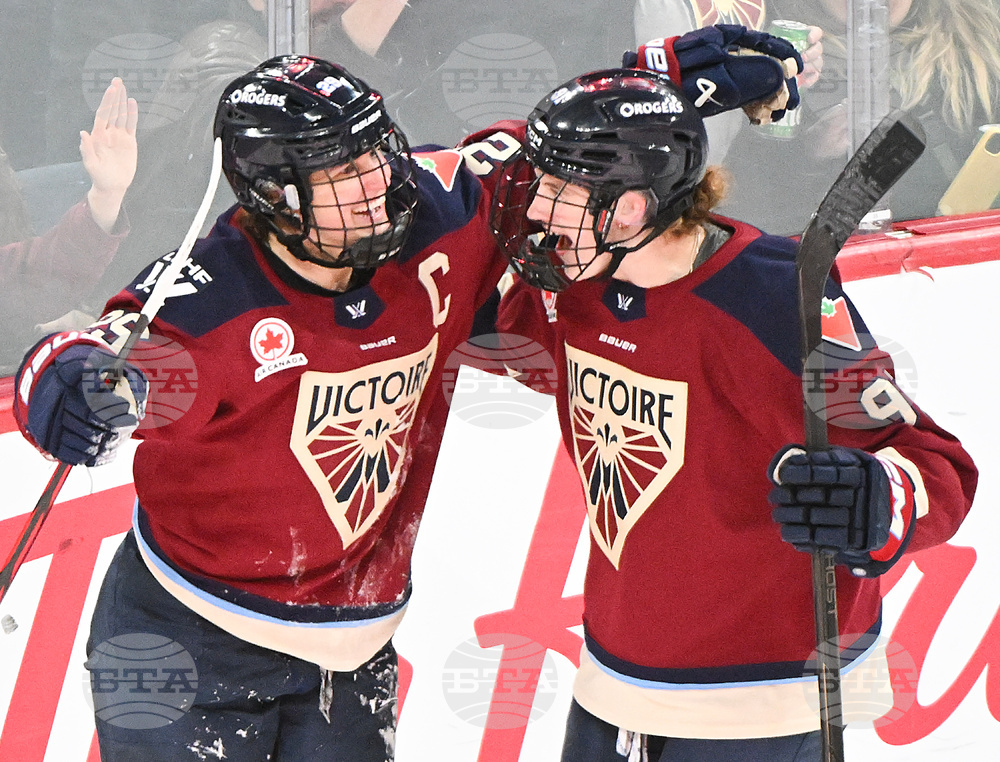 PWHL Frost Victoire Hockey