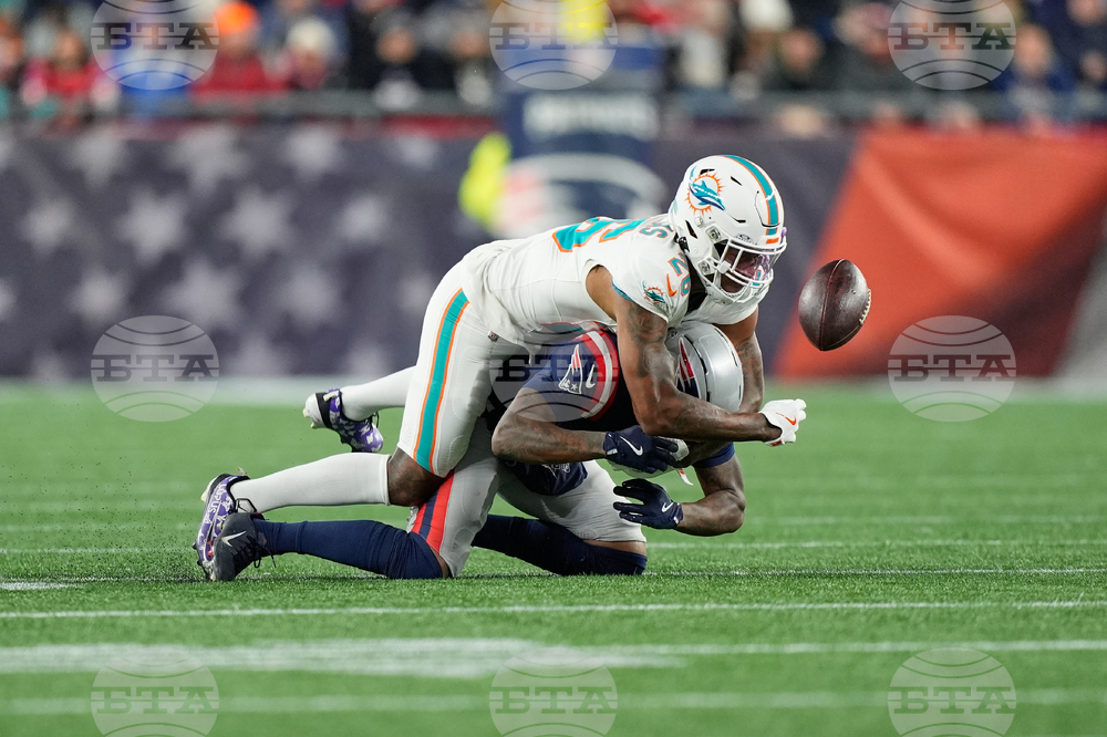 Dolphins Patriots Football