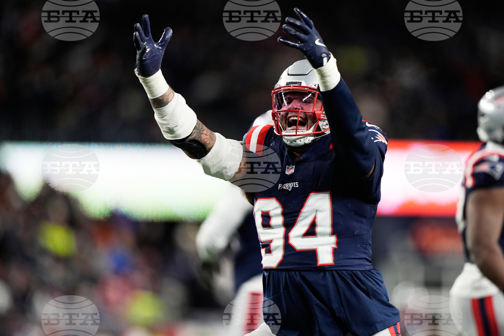 Dolphins Patriots Football