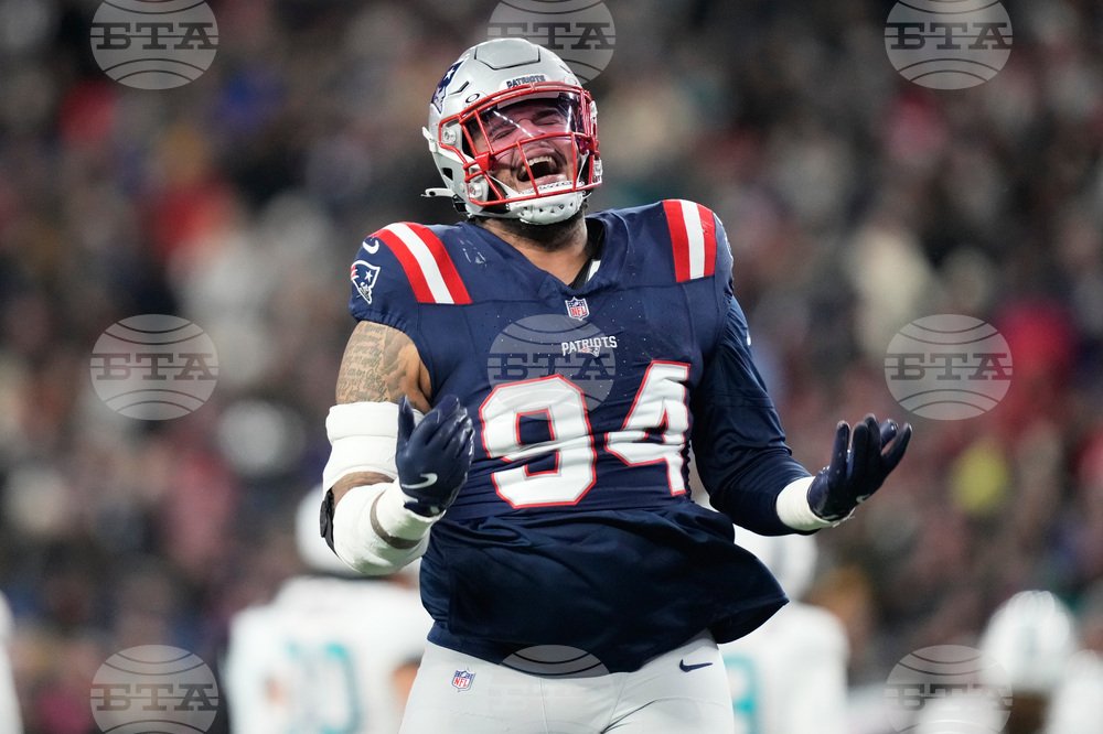 Dolphins Patriots Football