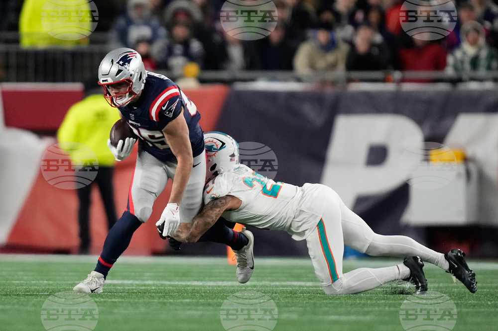 Dolphins Patriots Football