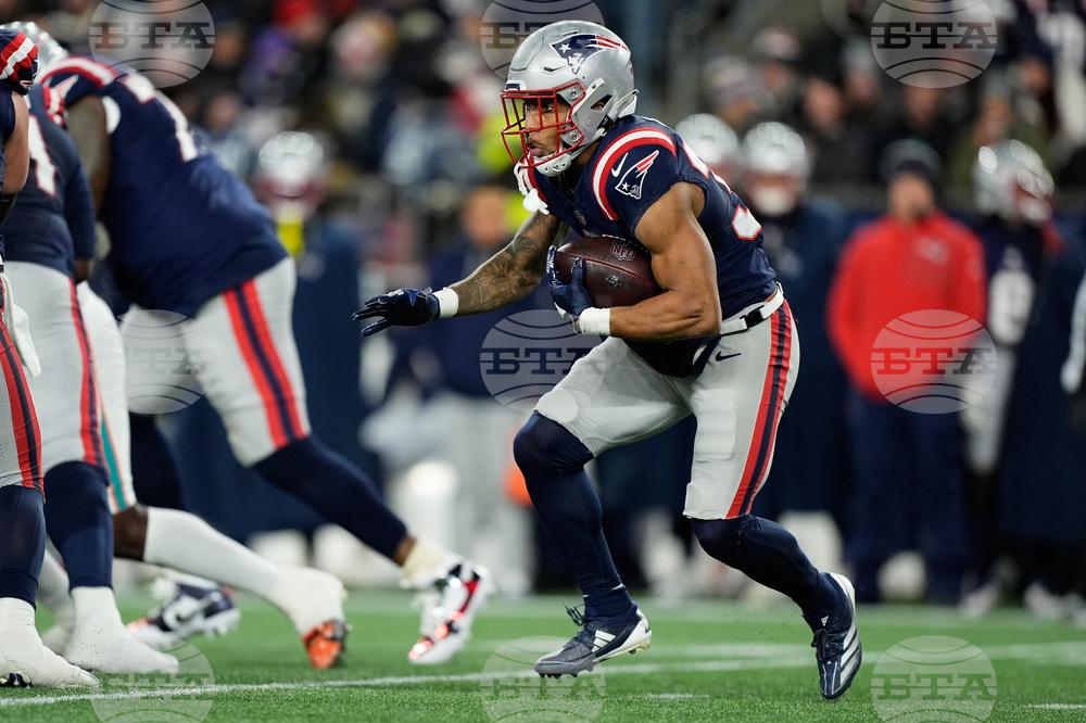 Dolphins Patriots Football