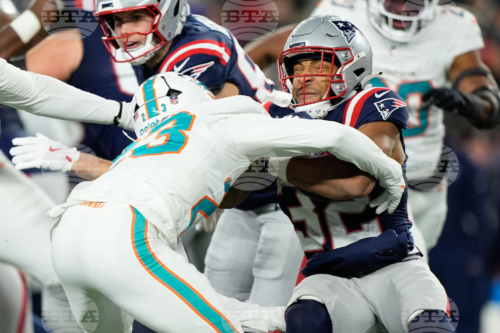 Dolphins Patriots Football