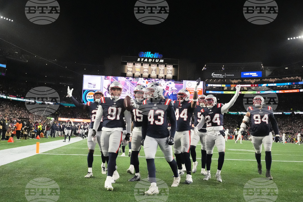 Dolphins Patriots Football