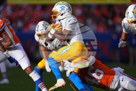 Chargers Broncos Football
