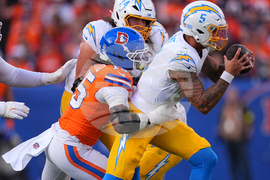 Chargers Broncos Football