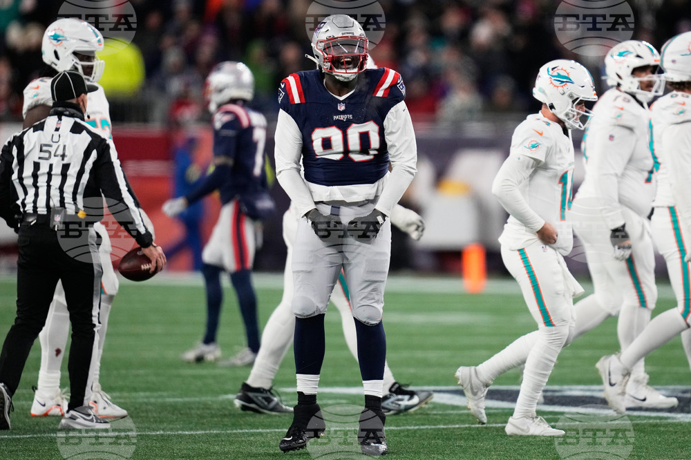 Dolphins Patriots Football