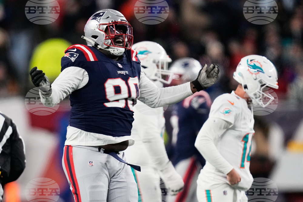 Dolphins Patriots Football