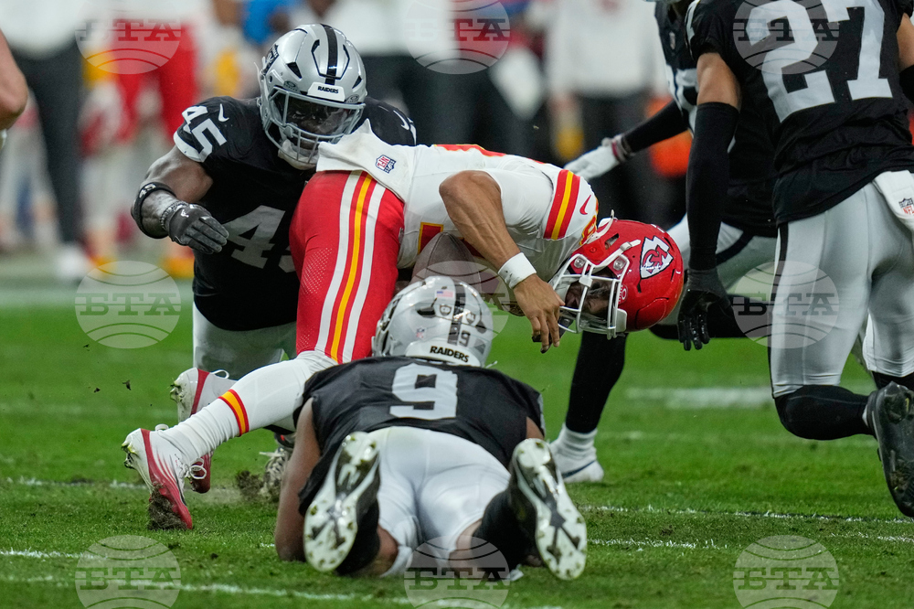 Chiefs Raiders Football