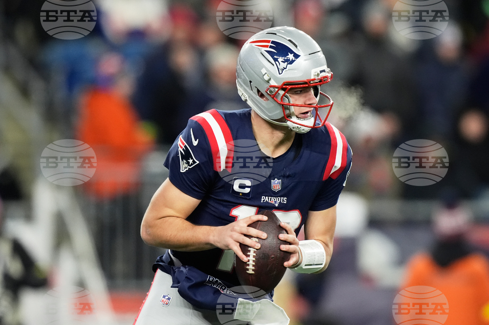 Dolphins Patriots Football