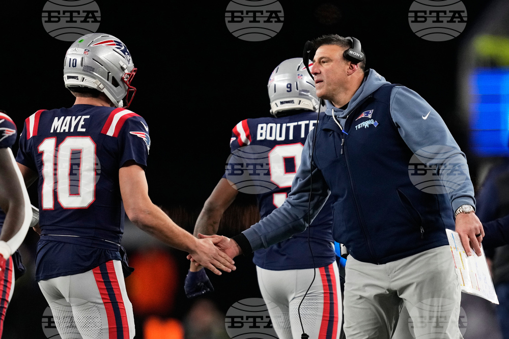 Dolphins Patriots Football