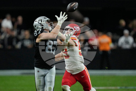 Chiefs Raiders Football