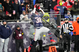 Dolphins Patriots Football