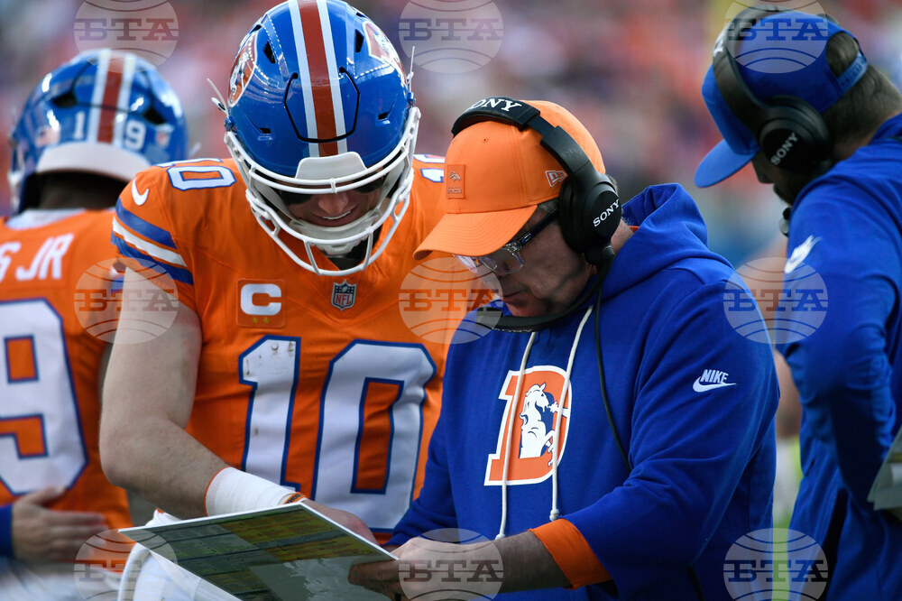 Chargers Broncos Football