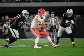 Chiefs Raiders Football