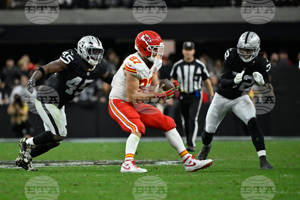Chiefs Raiders Football