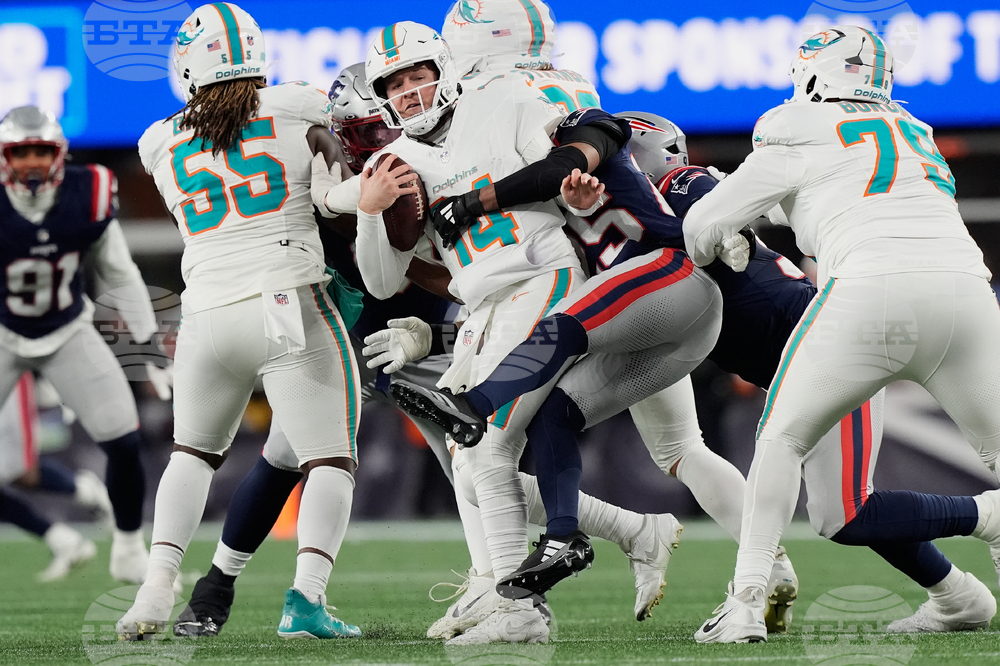 Dolphins Patriots Football