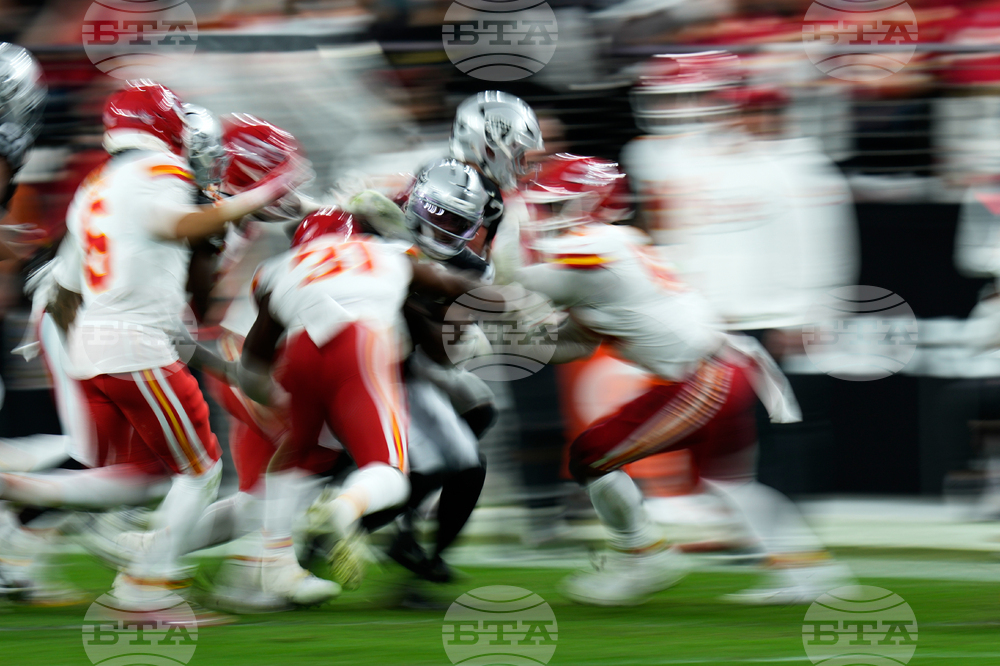 Chiefs Raiders Football