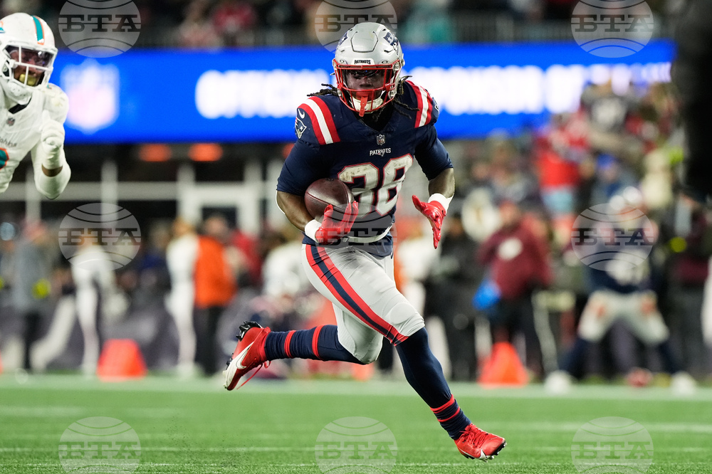 Dolphins Patriots Football