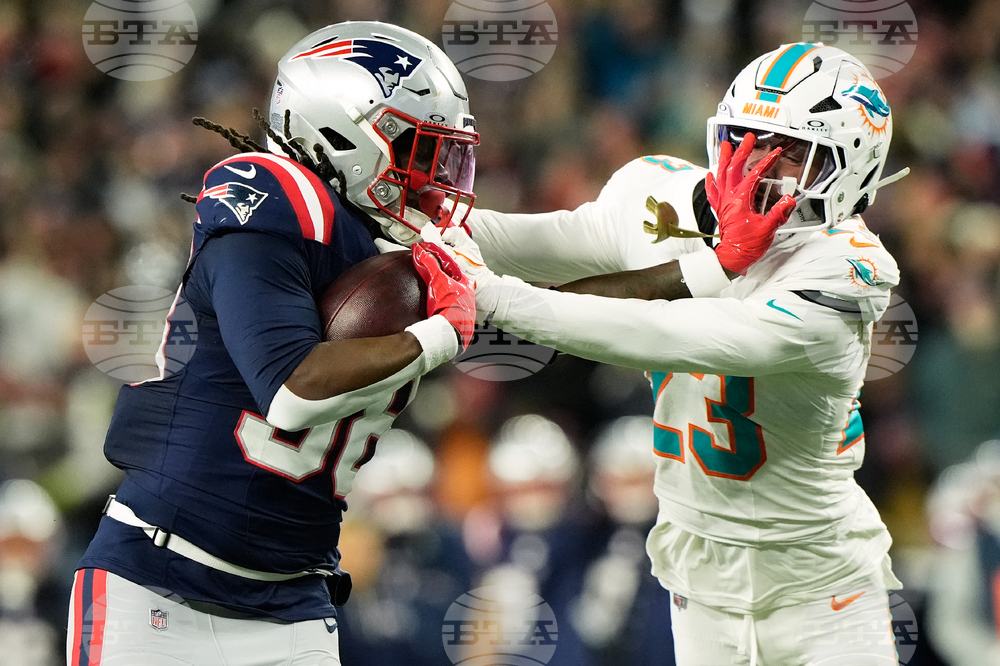 APTOPIX Dolphins Patriots Football